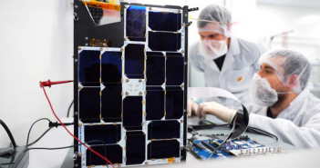 Satelit Artificial Intelligence (AI) Pertama Yang Berhasil Mendarat di Ruang Angkasa