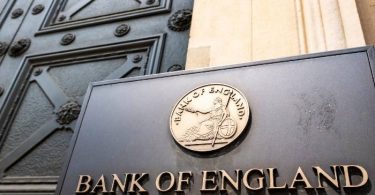 Bank Sentral Inggris Peringati Bitcoin Akan Jadi Tidak Berguna