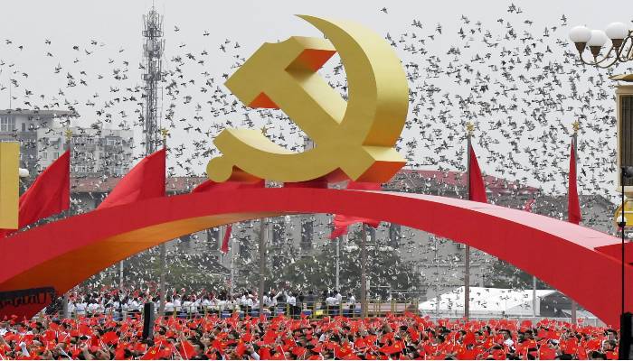 Rayakan Seratus Tahun Partai Komunis Cina, Xi Jinping Buat Hujan Buatan