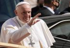 Paus Fransiskus Jual Karpet Hadiah UEA Untuk Warga Afghanistan
