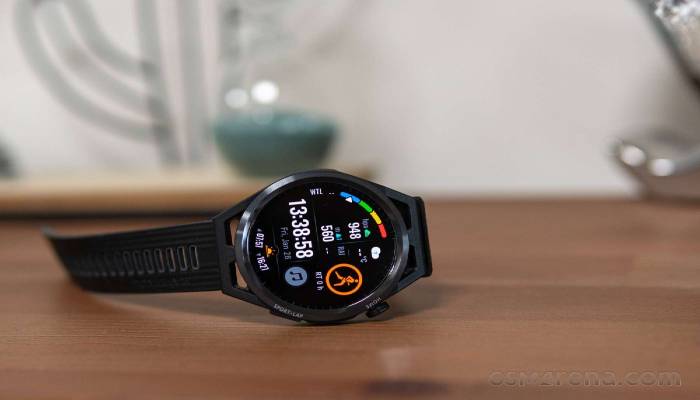 Mengulas Kecanggihan Huawei Watch GT Runner