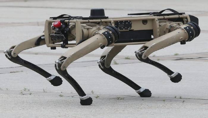 Awasi Perbatasan Negara, Amerika Terjunkan Robot Anjing