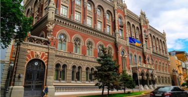 Bank Nasional Ukraina Batasi Warganya Beli Kripto Pakai Uang Lokal